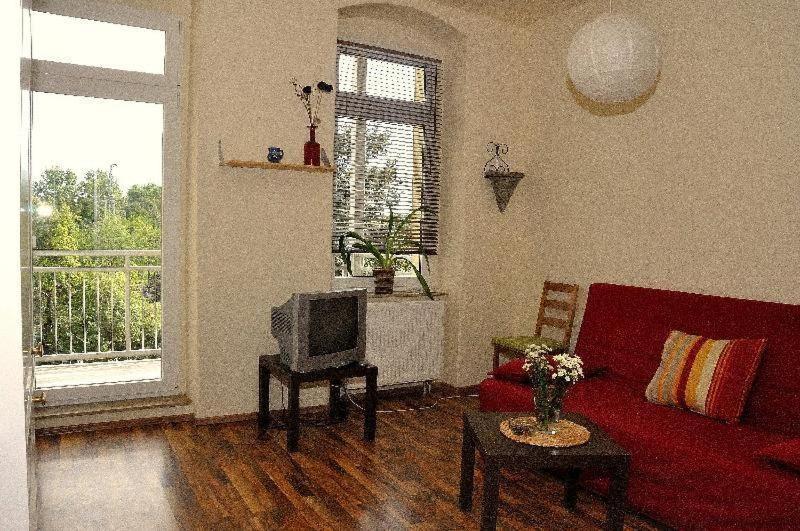 3-Raum-Fewo-Dresden-Zentrum-Balkon-Blick-Auf-Altstadt-L10 Kültér fotó